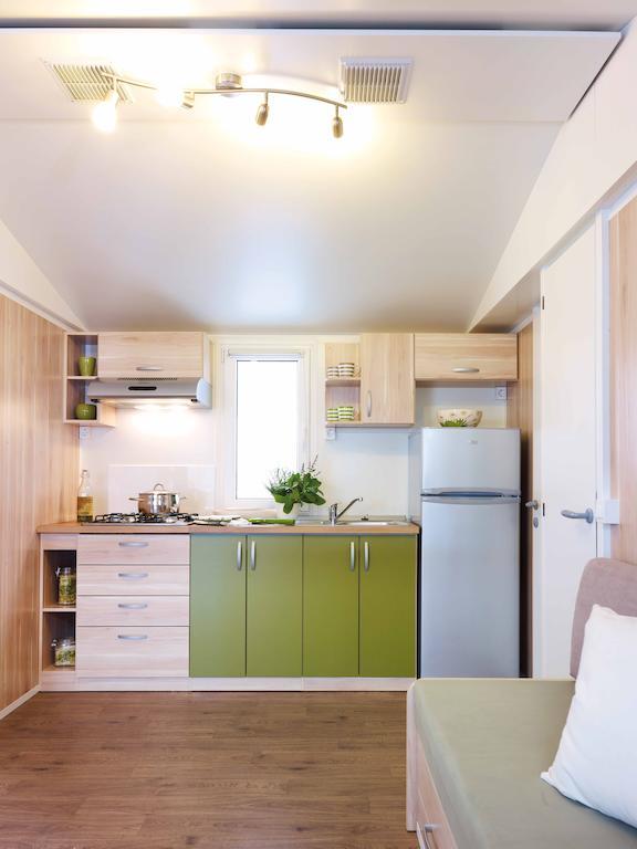 Superior Mobile Home (4 Adults + 2 Children)